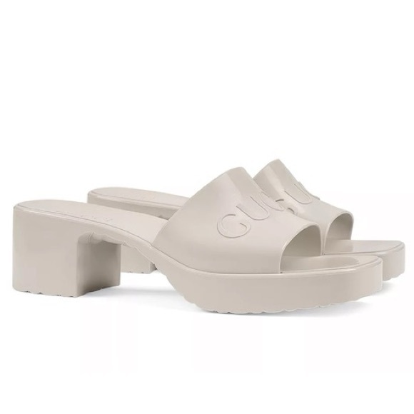 Bloggers favorite authentic GUCCI 
Rubber Slide Sandal white - Picture 1 of 13